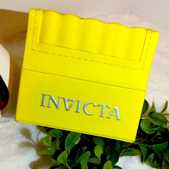 ⌚️INVICTA®Black & StainlessSteel SilverWatch⌚️Retails $799 If you Know You Know
